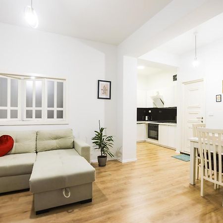 At Bazaar Central Apartment Tiran Dış mekan fotoğraf