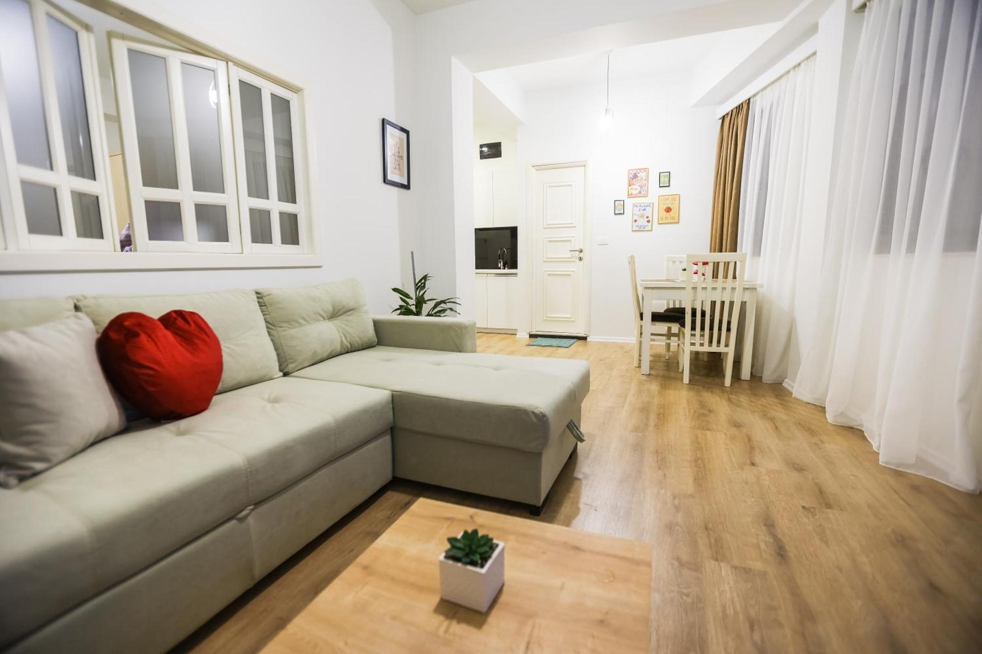 At Bazaar Central Apartment Tiran Dış mekan fotoğraf